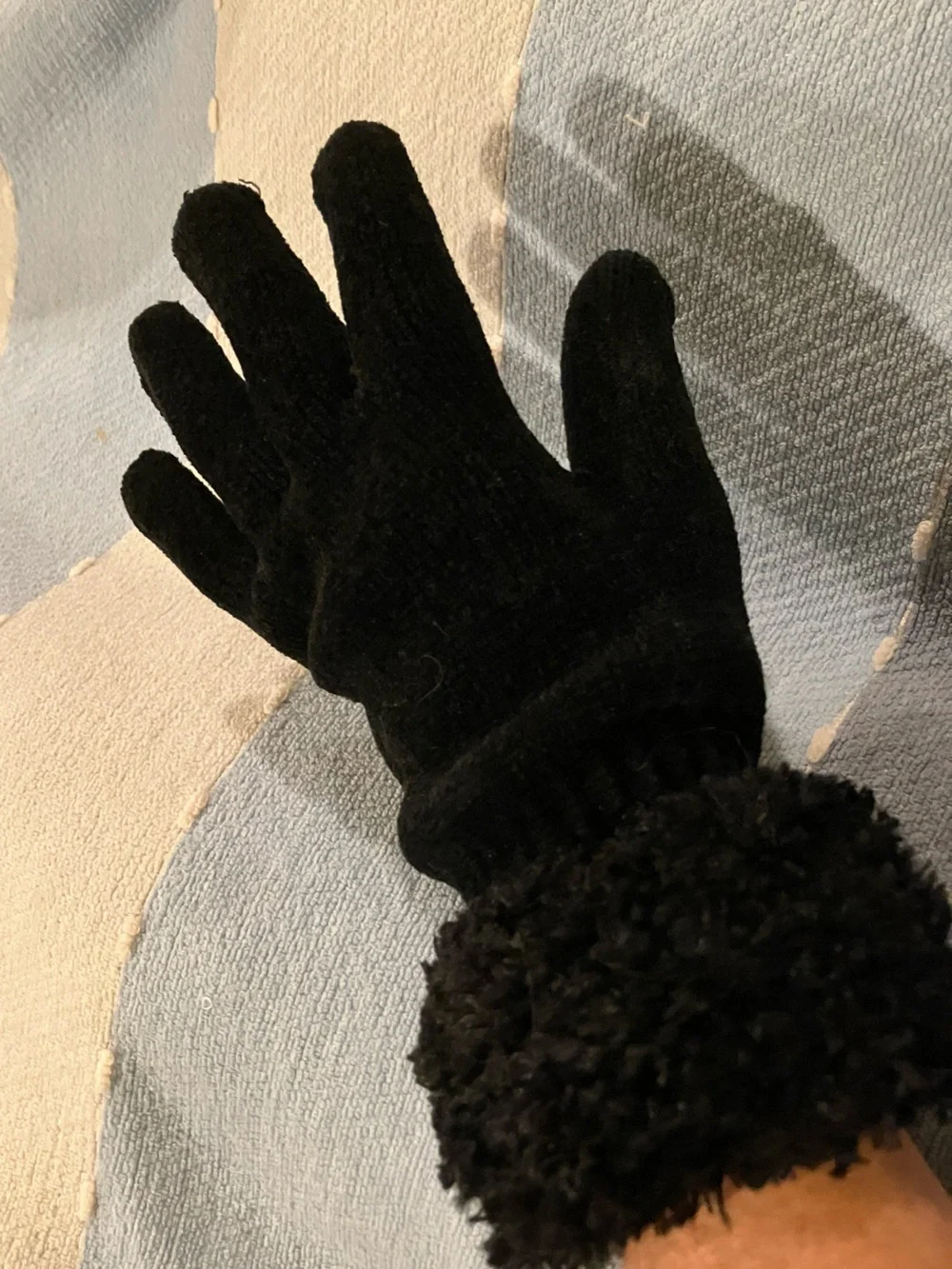 2 pair women’s chic black gloves